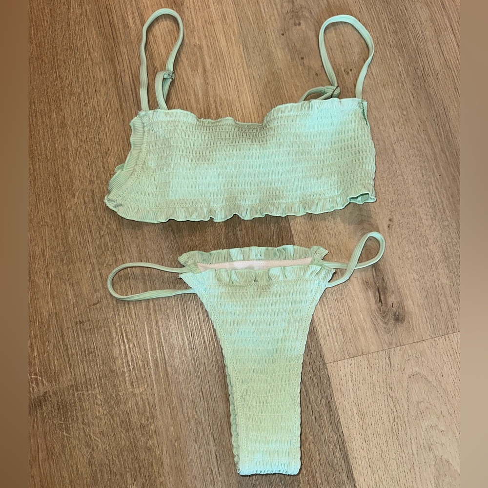 Zaful Light Green Ruffled Bikini Set